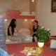 s�sz�ll�s: Sigmundsberg csal�di �s ifj�s�gi h�z